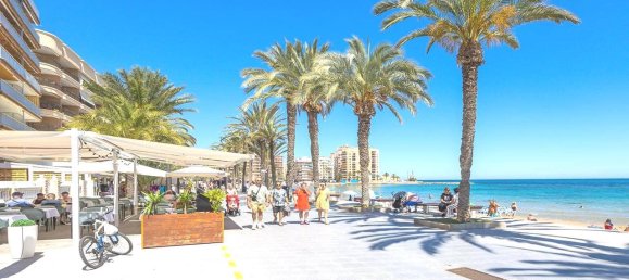 3 bedrooms Apartment in Torrevieja, Spain No. 133318 3