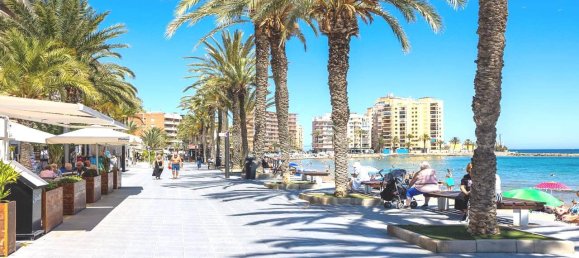 3 bedrooms Apartment in Torrevieja, Spain No. 133318 2