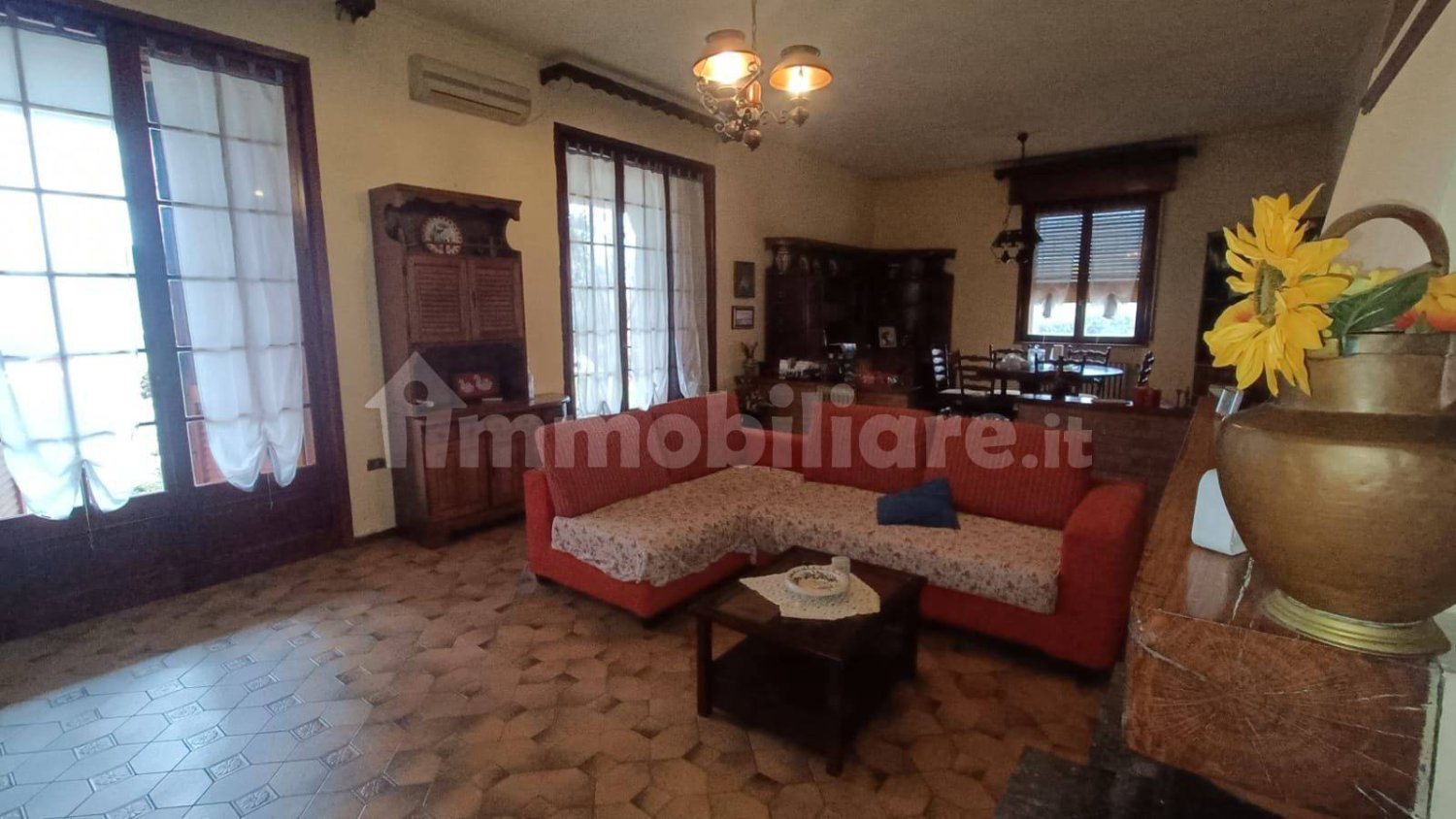 Apartamento de 4 dormitorios en Parma, Italy No. 157806