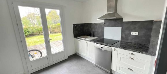 2 bedrooms House in Chateauroux, France No. 230007 4