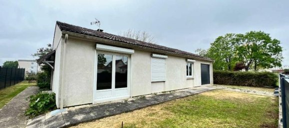 2 bedrooms House in Chateauroux, France No. 230007 15