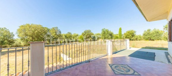 4 bedrooms Villa in Montalto di Castro, Italy No. 296339 5