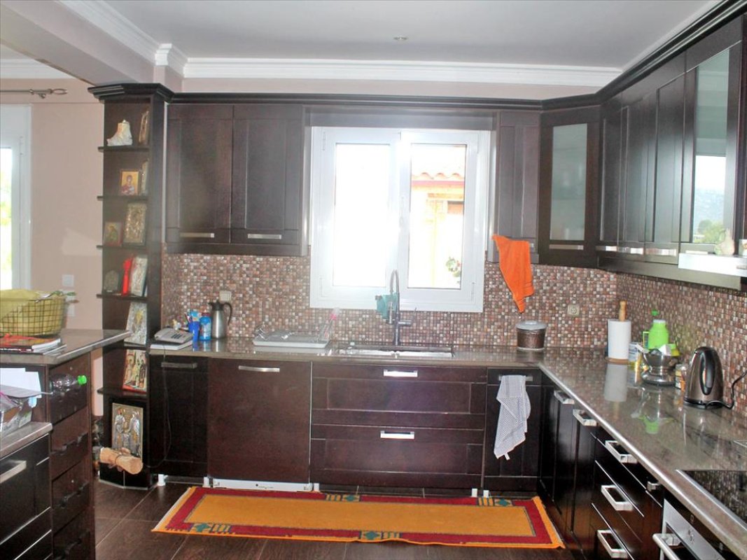 Villa de 5 dormitorios en Central Greece, Greece No. 1207