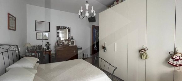 3 rooms Apartment in Bari, Italy No. 18770 12