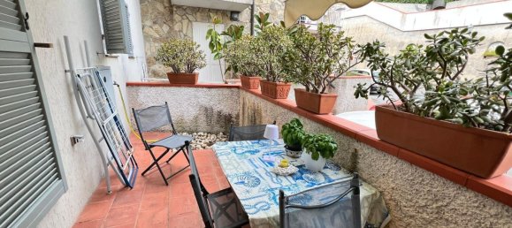 Studio in San Bartolomeo al Mare, Italy No. 273060 15