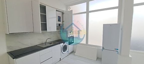 Gewerbliche Immobilie in Almada, Portugal 40m², Nr. 38590 2