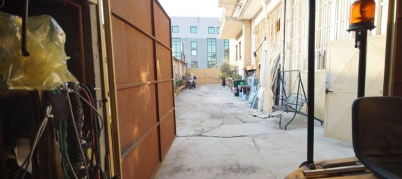 650m² Warehouse in Turin, Italy No. 352988 28