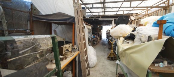 650m² Warehouse in Turin, Italy No. 352988 4