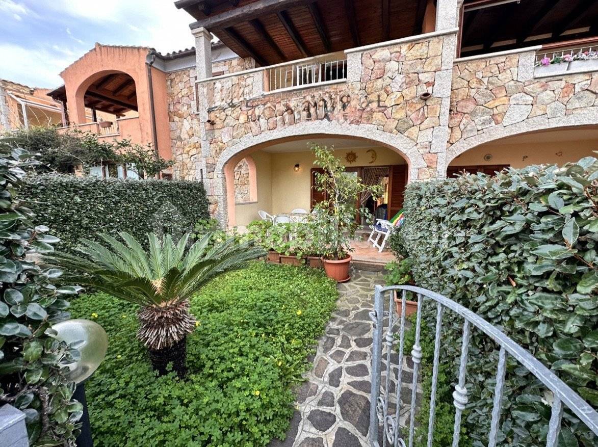 Villa de 2 dormitorios en San Teodoro, Italy No. 315170