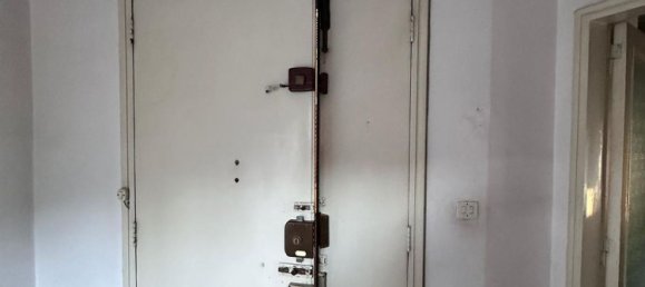 4-salle Appartement à Reggio Calabria, Italy No. 107852 11