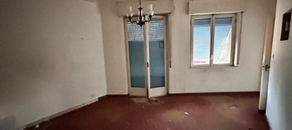 4-salle Appartement à Reggio Calabria, Italy No. 107852 3