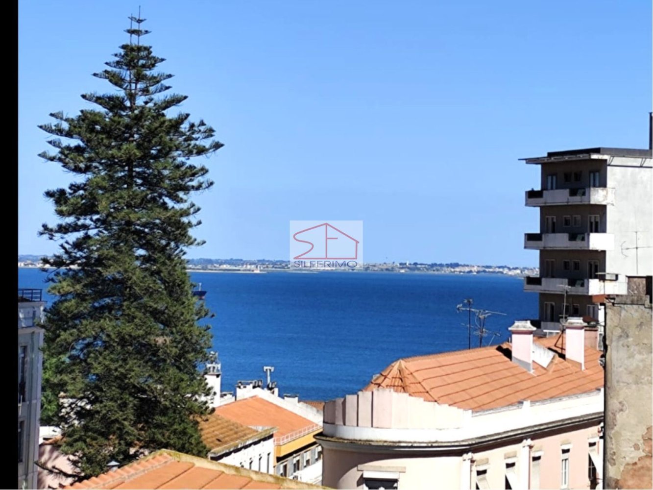 2 bedrooms Apartment in Lisbon, Portugal No. 162723