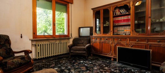 5 rooms Apartment in Cesena, Italy No. 178753 7