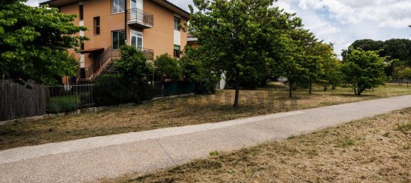 5 rooms Apartment in Cesena, Italy No. 178753 19