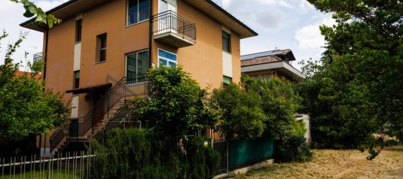 5 rooms Apartment in Cesena, Italy No. 178753 23