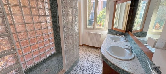 4 chambres Appartement à Monza, Italy No. 361179 17