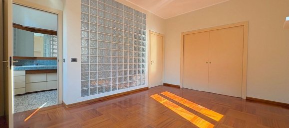 4 chambres Appartement à Monza, Italy No. 361179 23