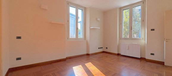 4 chambres Appartement à Monza, Italy No. 361179 10