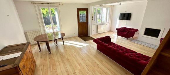 5 bedrooms House in Colombes, France No. 185925 4