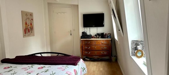 5 bedrooms House in Colombes, France No. 185925 20