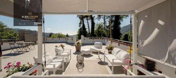 4 bedrooms Villa in Camaiore, Italy No. 519 3