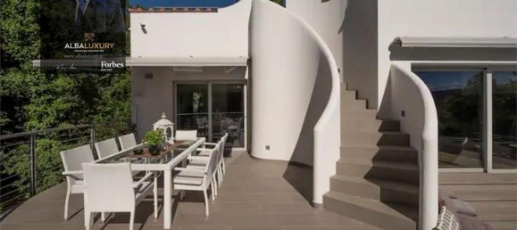 4 bedrooms Villa in Camaiore, Italy No. 519 12