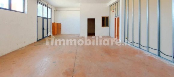 Entrepôt à Maiolati Spontini, Italy 2079m² No. 317782 9