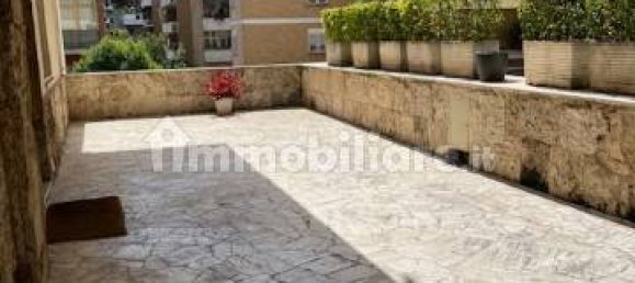 2 bedrooms Apartment in Rome, Italy No. 39764 16