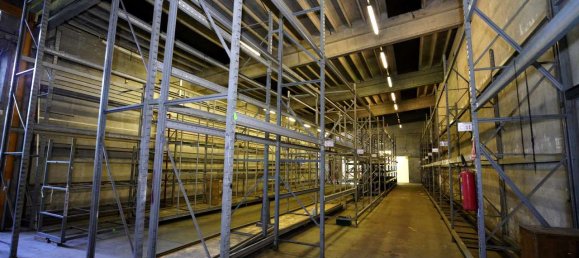 3500m² Warehouse in Turin, Italy No. 55419 24