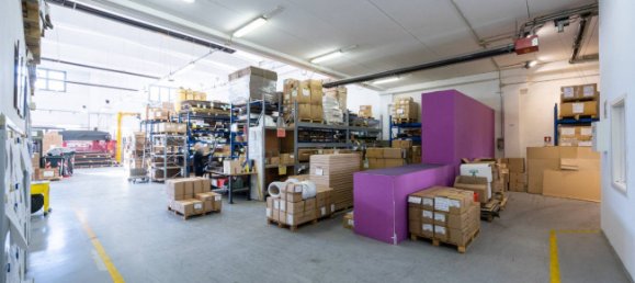 3500m² Warehouse in Turin, Italy No. 55419 41