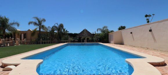 4 bedrooms Villa in Daya Vieja, Spain No. 9855 6