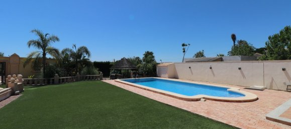 4 bedrooms Villa in Daya Vieja, Spain No. 9855 20