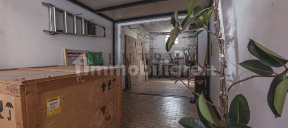 4 bedrooms Villa in Milan, Italy No. 337819 17