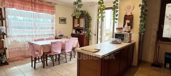 Casa de 4 habitaciónes en Lariano, Italy No. 16904 23