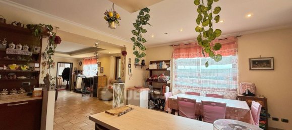 Casa de 4 habitaciónes en Lariano, Italy No. 16904 22