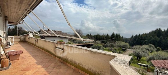 Casa de 4 habitaciónes en Lariano, Italy No. 16904 13