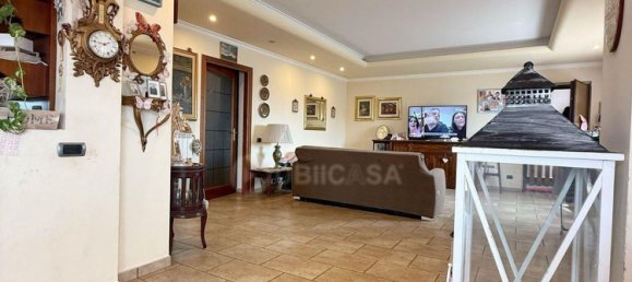 Casa de 4 habitaciónes en Lariano, Italy No. 16904 20