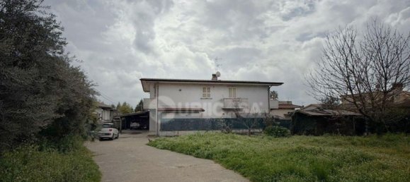 Casa de 4 habitaciónes en Lariano, Italy No. 16904 39