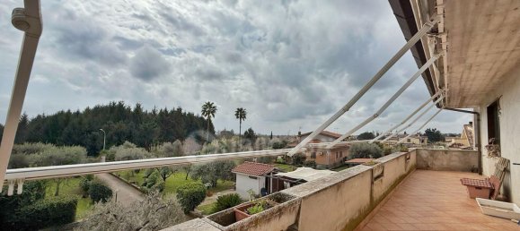 Casa de 4 habitaciónes en Lariano, Italy No. 16904 41