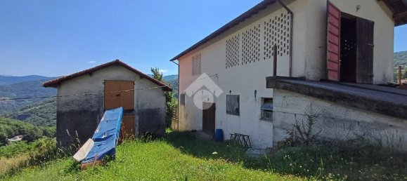 3 rooms House in Crocefieschi, Italy No. 38512 15