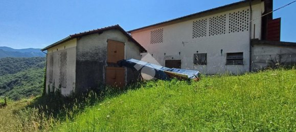 3 rooms House in Crocefieschi, Italy No. 38512 16