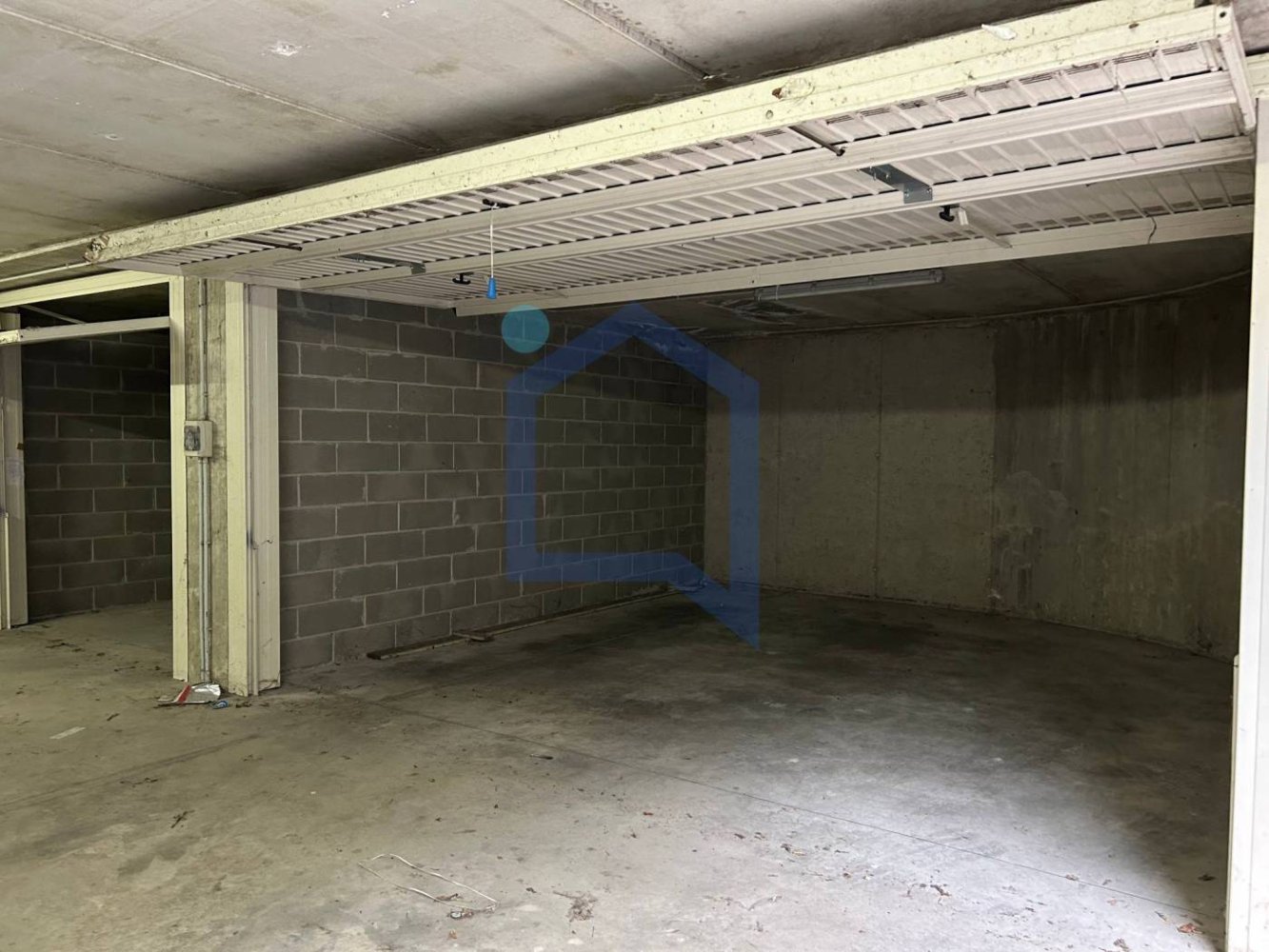 Garaje en Pozzo d'Adda, Italy 25 m² No. 301402