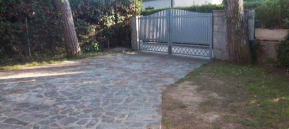 6 rooms House in Forte dei Marmi, Italy No. 122264 4