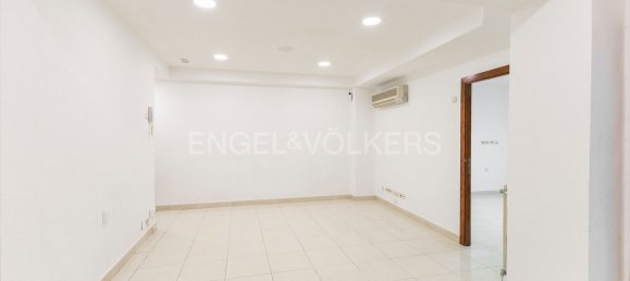 4 غرف نوم شقة في Cuatro Caminos, Spain رقم 137377 3