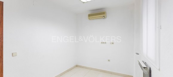 4 غرف نوم شقة في Cuatro Caminos, Spain رقم 137377 12