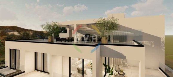 3 bedrooms Penthouse in Limassol, Cyprus No. 21290 3