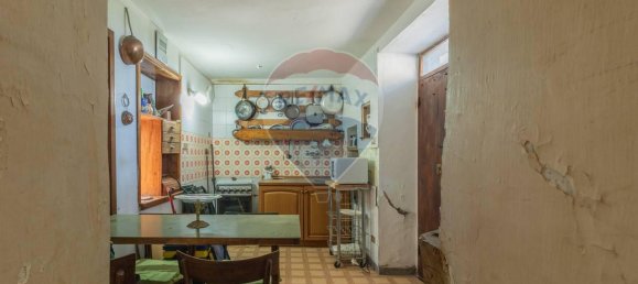 Дом с 3 комнатами в Фарнезе, Италия № 120640 12