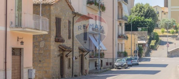 Дом с 3 комнатами в Фарнезе, Италия № 120640 21