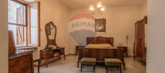 Дом с 3 комнатами в Фарнезе, Италия № 120640 8