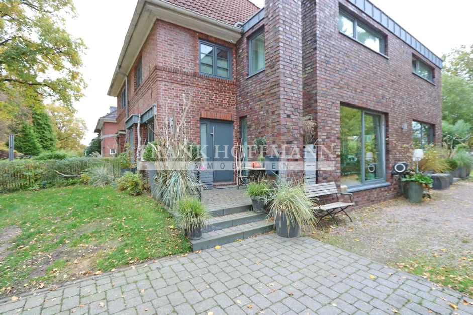 5 rooms Townhouse in Wandsbek, Germany No. 75073